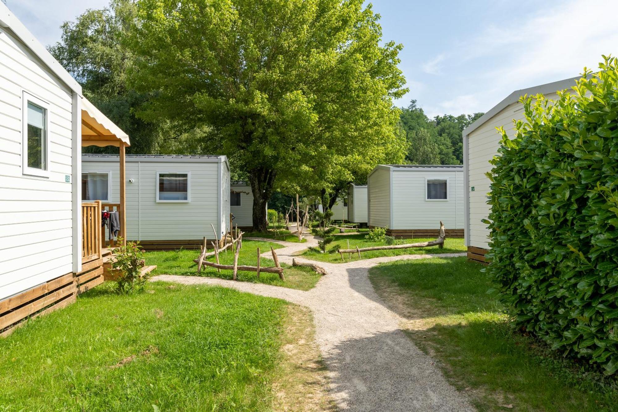 Hotel Camping Le Bontemps à Vernioz Extérieur photo