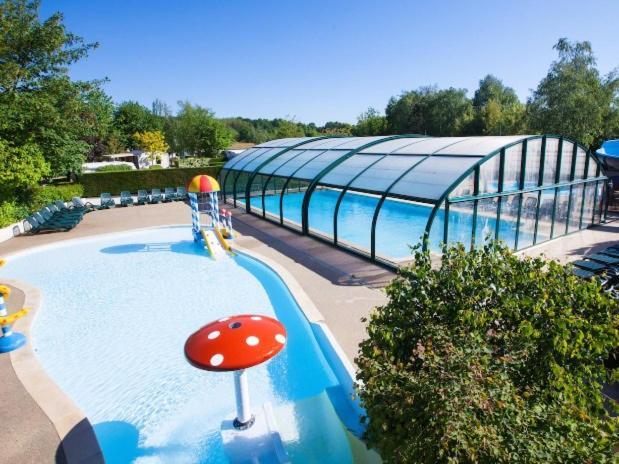 Hotel Camping Le Bontemps à Vernioz Extérieur photo
