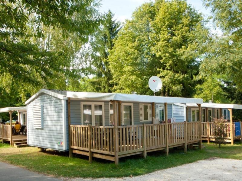 Hotel Camping Le Bontemps à Vernioz Extérieur photo